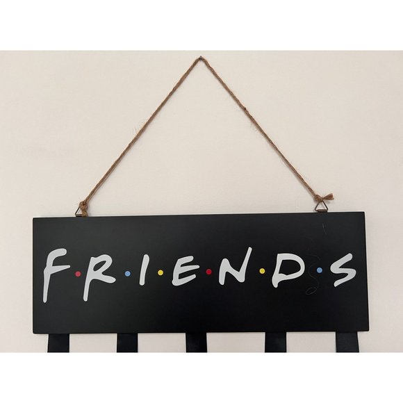 COLLAGE PHOTO DISPLAY BOARD w/20 CLIPS - Picture 1 of 2